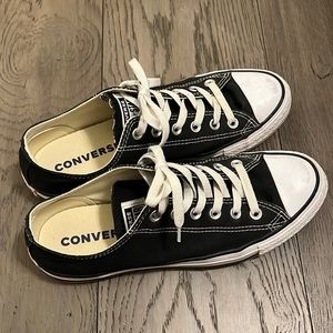 Black Low Top Converse Size 40
